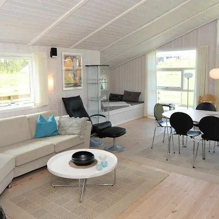 Three-bedroom In Sydals 9 * Viboge